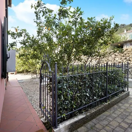 Maison Laura 公寓 Diano Borello