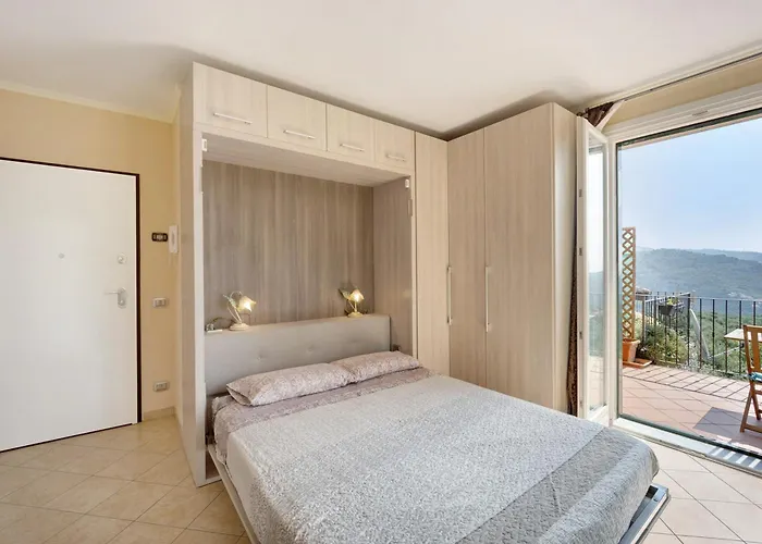 Maison Laura * Diano Borello
